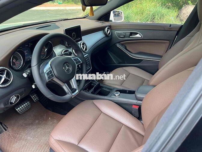 Mercedes CLA250 4Matic Model 2015