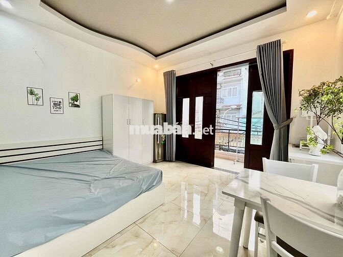 PHÒNG BAN CÔNG - CỬA SỔ - GẦN CẦU PHÚ MỸ