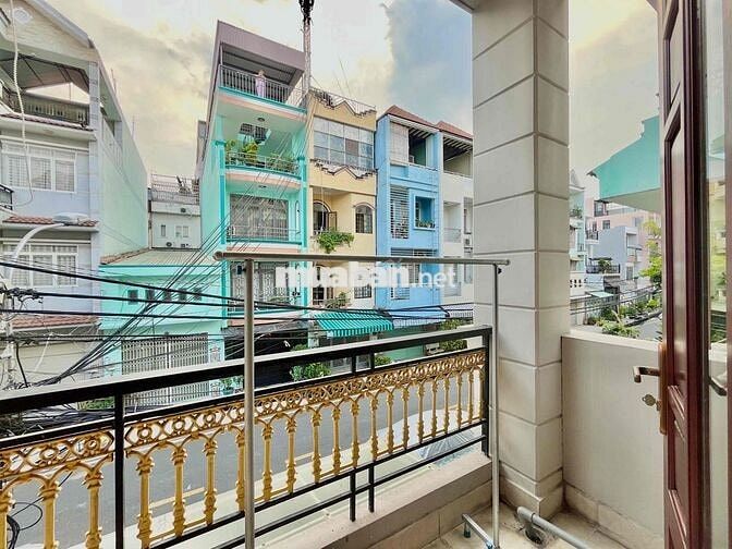 PHÒNG BAN CÔNG - CỬA SỔ - GẦN CẦU PHÚ MỸ