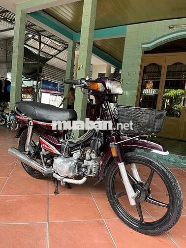 Honda Dream màu Nâu đỏ