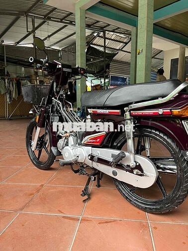 Honda Dream màu Nâu đỏ