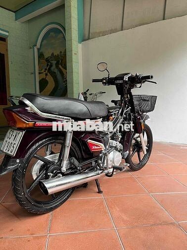 Honda Dream màu Nâu đỏ