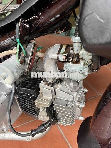 Honda Dream màu Nâu đỏ