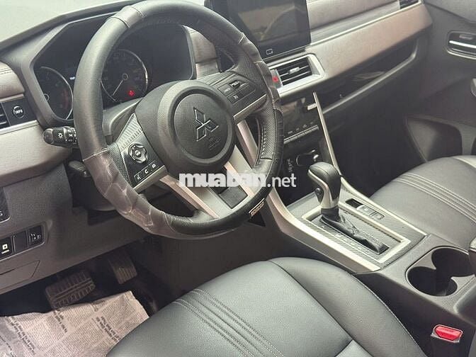 Mitsubishi Xpander Premium 2023 Trắng
