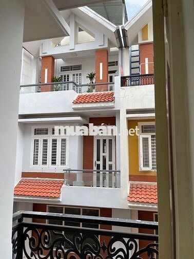 Chủ cho thuê nhà  DT:4x13 gía 1,5,5tr,nhà 1 tr,1 lửng 2 lầu ,HBP,TĐ