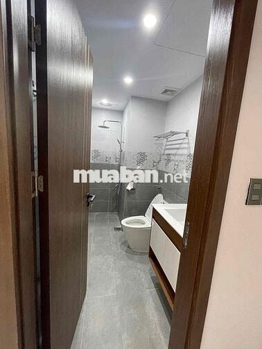 CĂN HỘ 3 phòng ngủ thoáng rộng sang xịn có bồn tắm cho thuê ngắn hạn