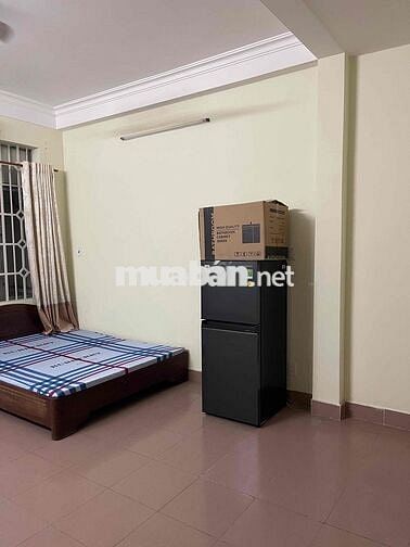 phòng ban công full NT siêu rẻ