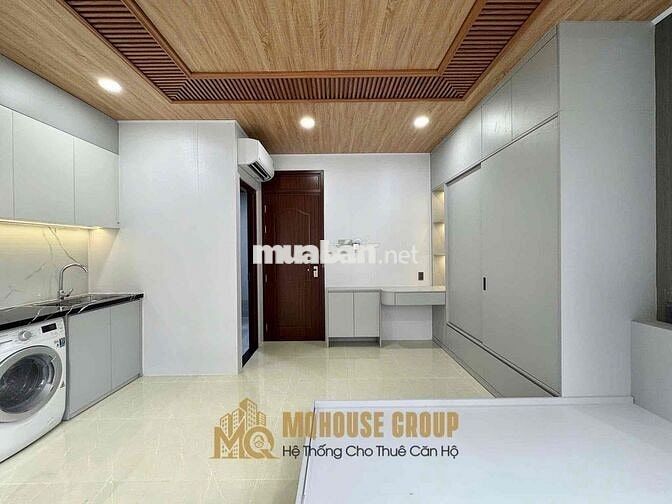 Phòng mới 100% Ban công Full NT ngay Bờ Kè gần Q1 tại Nhiêu Tứ