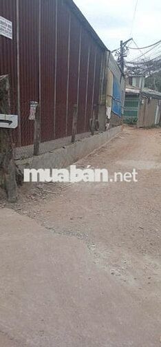 Cần bán nhà 40m2 bao xây dung 1 trệt 1 lửng hẻm 3m sân truoc nhà 5m
