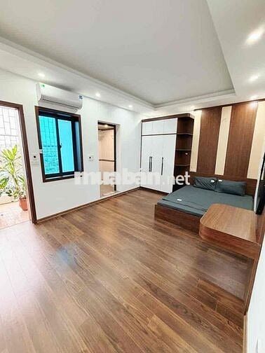 Siêu phẩm CC Tân Mai, lô góc, DT khủng,  ba ban công, view mặt phố