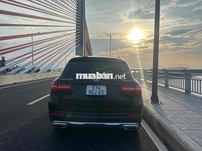 Mercedes GLC 200 2018 Đen 58k dặm