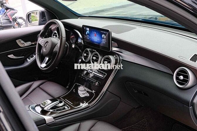 Mercedes GLC 200 2018 Đen 58k dặm