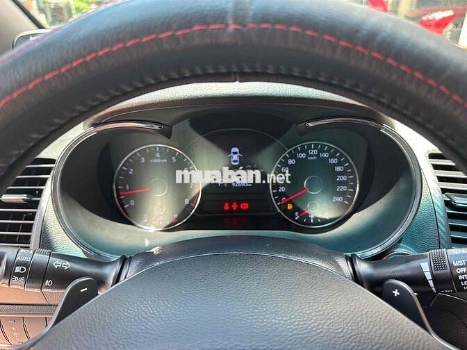Kia K3 2015 Vàng cát 5 chỗ