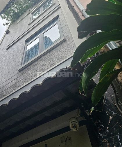 Bán nhà mới đẹp Sư Vạn Hạnh P9 Q10 dt 4x7m 4 tầng giá 5,5 tỷ.