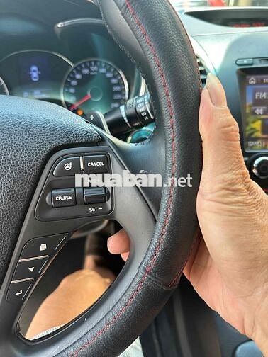 Kia K3 2015 Vàng cát 5 chỗ