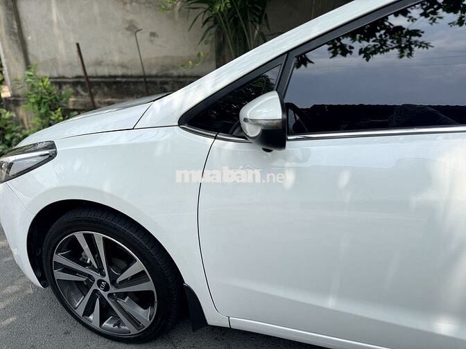 Kia Cerato 2018 AT Full Option Trắng chính chủ.