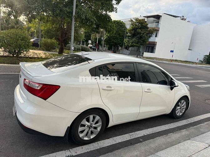 Kia Rio 2016 Trắng Tự động