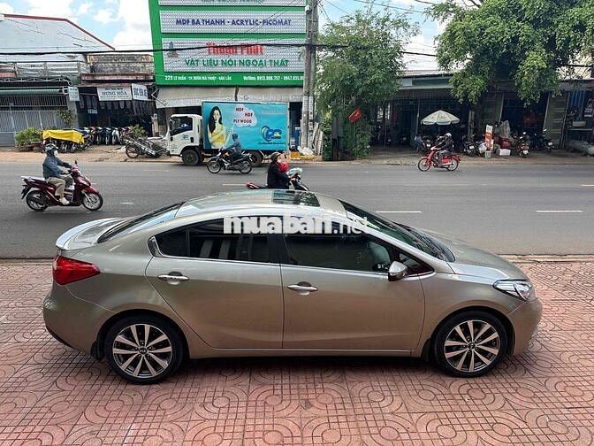Kia K3 2015 Vàng cát 5 chỗ