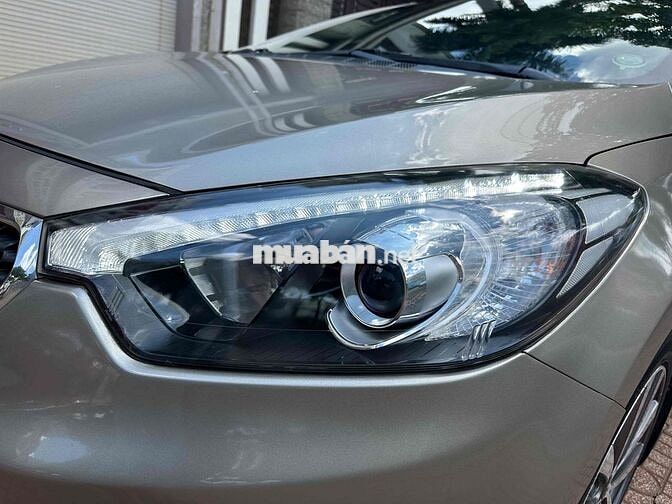 Kia K3 2015 Vàng cát 5 chỗ