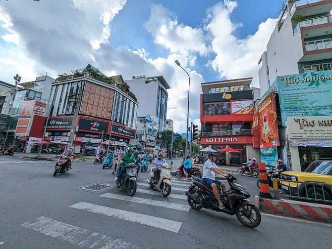 Bán nhà Mặt tiền Tô Hiến Thành, đối diện BigC, ngay góc Sư Vạn Hạnh