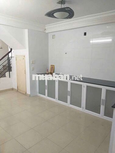 NHÀ HXH 1L 2 LÂUD 4PN PHAN CHU TRINH p24 Bình thạnh