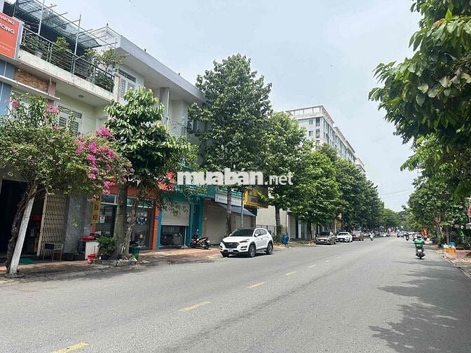 Cho Thuê Kho 300M Đường Huỳnh Văn Luỹ Gần Thành Phố Mới Bình Dương