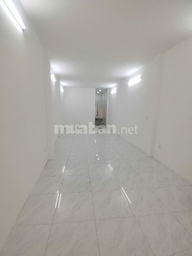 Cần Bán Nhà MT đặng chất dt: 3,6m x 21m, trệt, 1 lầu 