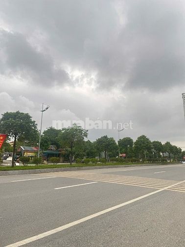 ✨ Bán nhà Lai Xá- Thang Máy - Ô Tô Vào Nhà - 34m2 - Giá 8X tỷ 