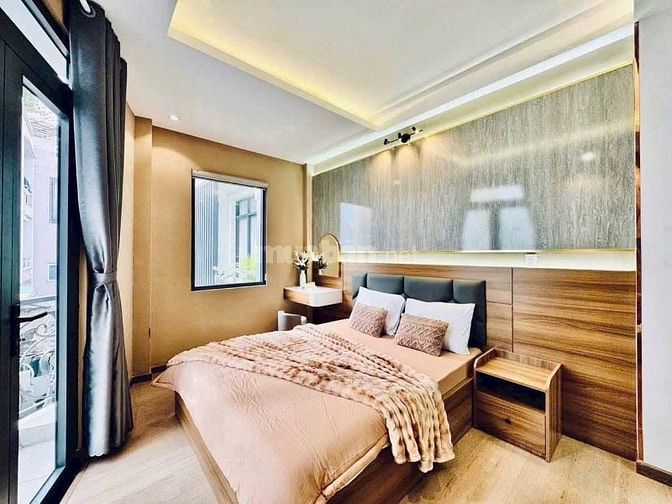 Nhà đẹp thực tế còn đẹp hơn hình Đường Phan Ngữ, Quận 1. Gần CV