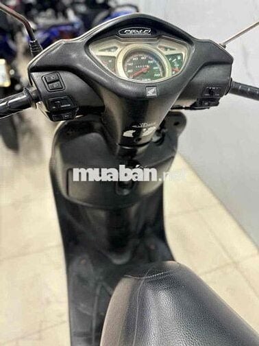 Honda Lead 2011 màu Kem