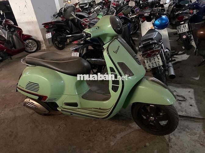 Piaggio Vespa GTS 125 2013 Xanh lá