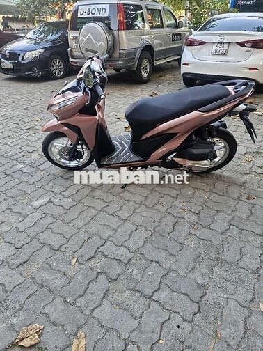 Honda Vario 150 2023 Vàng đồng