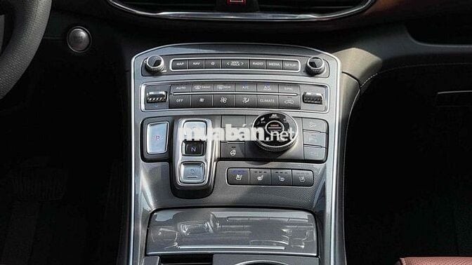 Hyundai Santa Fe 2024 4x4 Đỏ 18.000 km