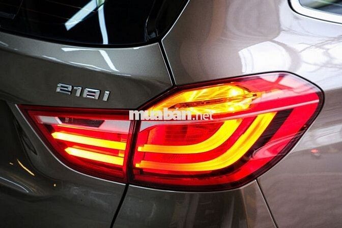 BMW 218i 2018 Nâu ánh bạc 64.000 km