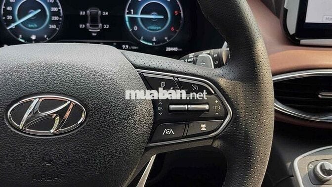 Hyundai Santa Fe 2024 4x4 Đỏ 18.000 km