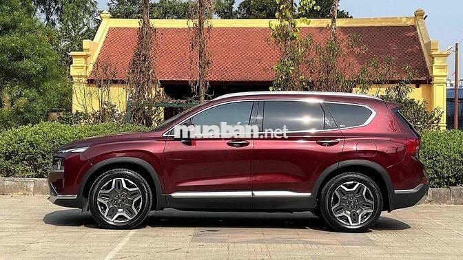 Hyundai Santa Fe 2024 4x4 Đỏ 18.000 km