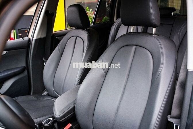 BMW 218i 2018 Nâu ánh bạc 64.000 km