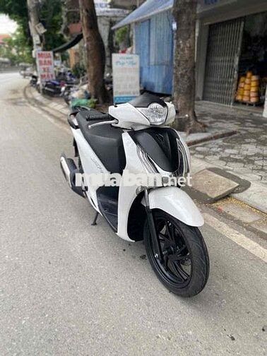 Honda SH 125 chính chủ đời cao êm đẹp như hình