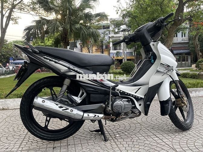 Yamaha Jupiter Gravita Trắng đen