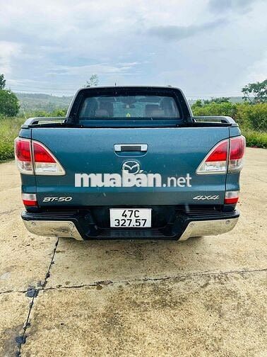 Mazda BT50 sx 2013 số tự động 2 cầu .máy nổ êm ái
