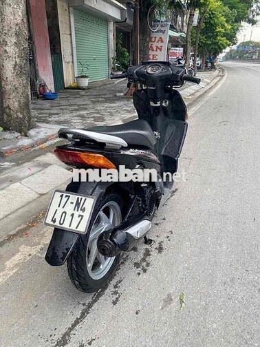 Honda Click zin chất đẹp như hình
