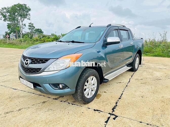 Mazda BT50 sx 2013 số tự động 2 cầu .máy nổ êm ái