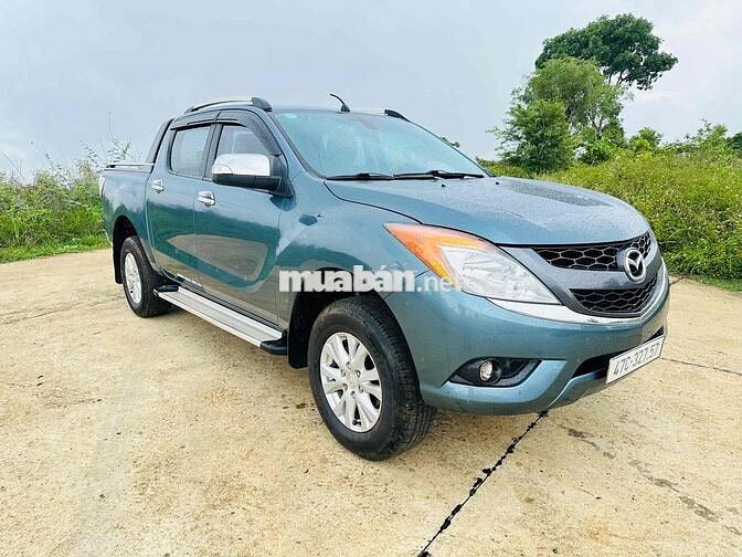 Mazda BT50 sx 2013 số tự động 2 cầu .máy nổ êm ái