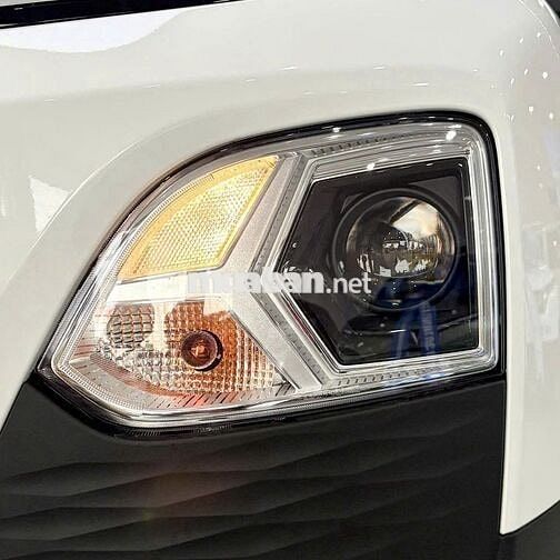 VinFast VF 5 giảm kịch sàn tháng 5