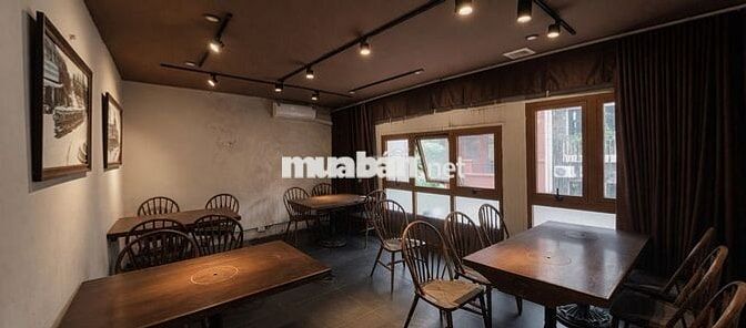 Ví trí VIP, mặt bằng lớn - 147m sàn, mặt tiền 6m, 4 tầng, chính chủ.
