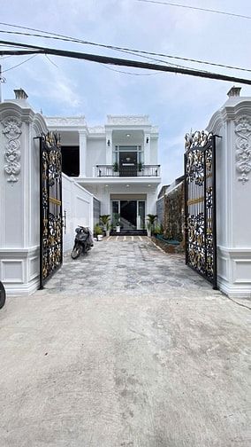 NHÀ TÂN CỔ ĐIỂN SÂN VƯỜN GẦN BỆNH VIỆN ĐA KHOA TIỀN GIANG