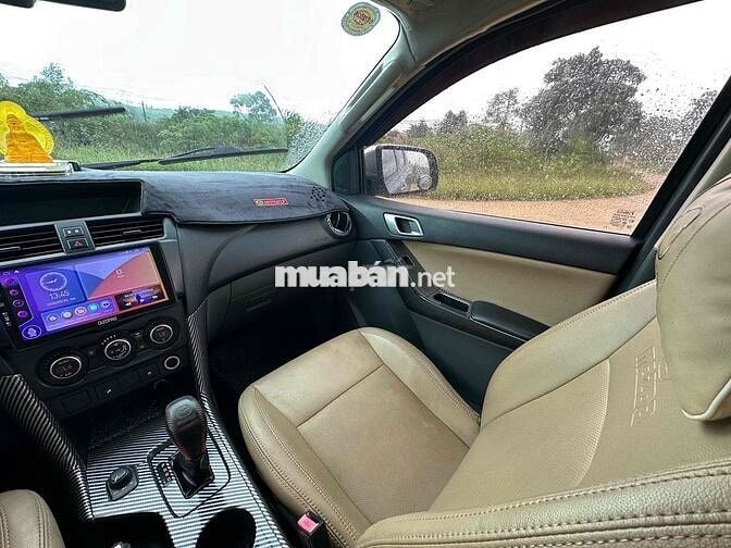 Mazda BT50 sx 2013 số tự động 2 cầu .máy nổ êm ái
