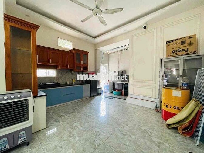 CHO THUÊ NHÀ 1 TRỆT 2 LẦU VIEW CÔNG VIÊN – KDC PHÚ GIA 2,