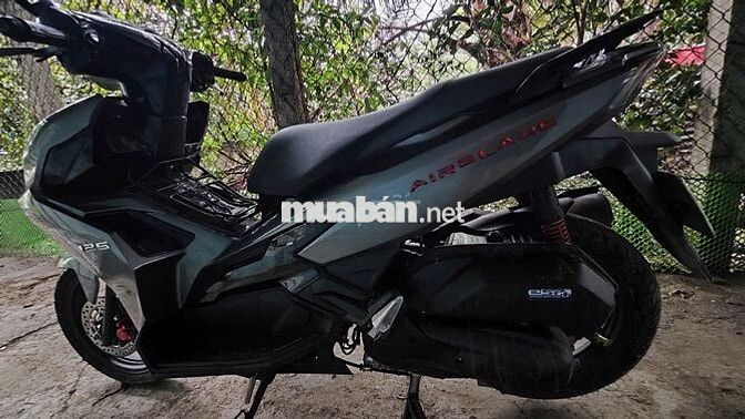 Honda Air Blade 125 ABS Xám xi măng