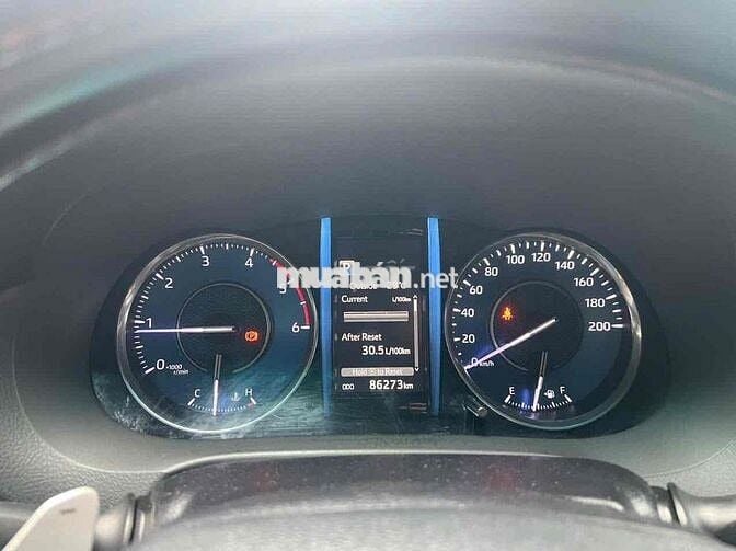Toyota Fortuner 2022 4x2 AT 2.4L 80.000 km Đen